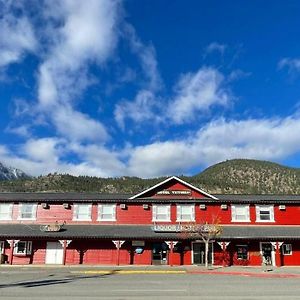 Lillooet Hotel Victoria